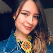 Profesora de inglés con experiencia en niños y adolescentes